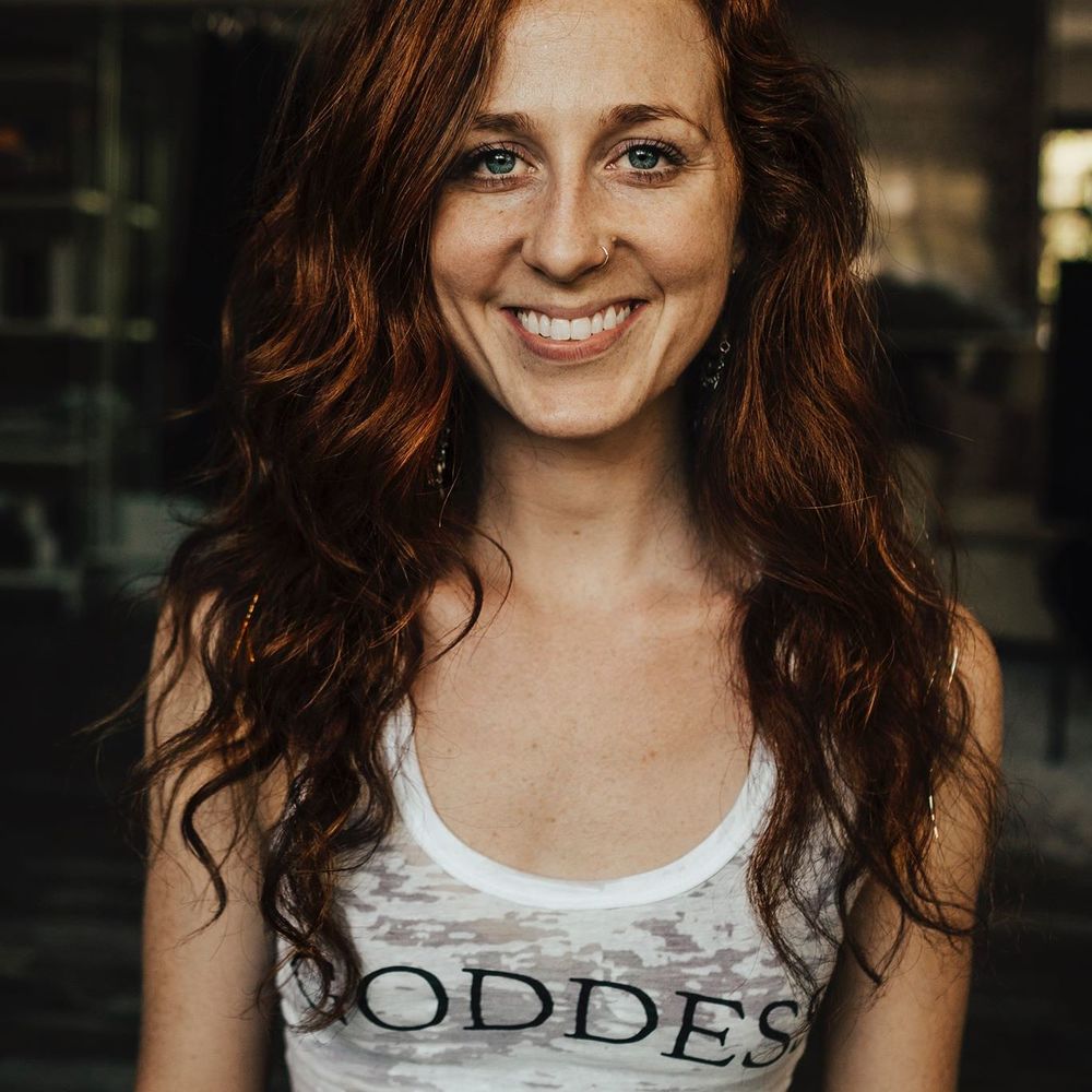 Meet your Posher, Nola